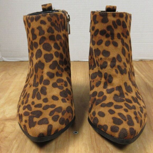 A NEW DAY Valerie Leopard Spot City Ankle Bootie Sz 7.5 WIDE Animal Print Boots - Picture 2 of 15
